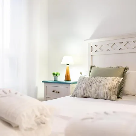 Primera Linea De Playa Con Plaza De Garaje Y Wifi 希洪