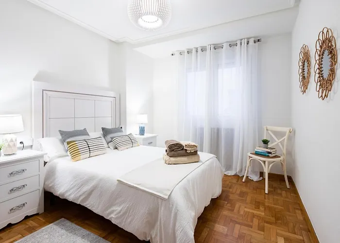 Primera Linea De Playa Con Plaza De Garaje Y Wifi Apartment Gijón